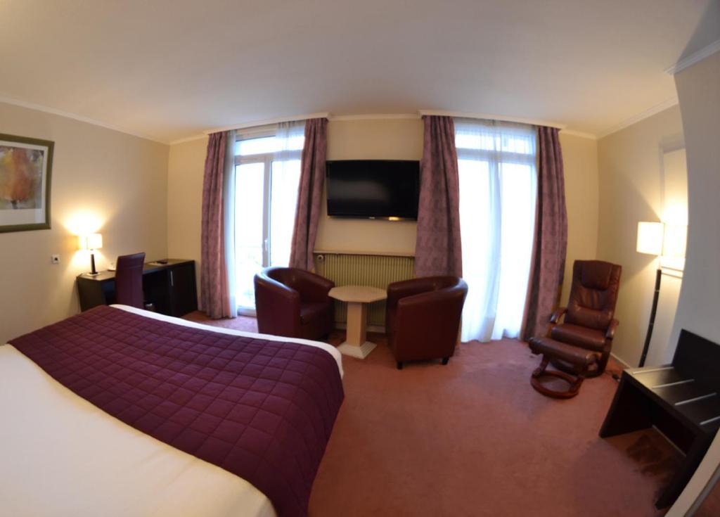 Savoy Hôtel Evian Habitación foto